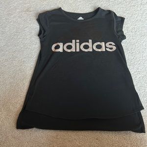Girl’s 10/12 adidas t shirt
